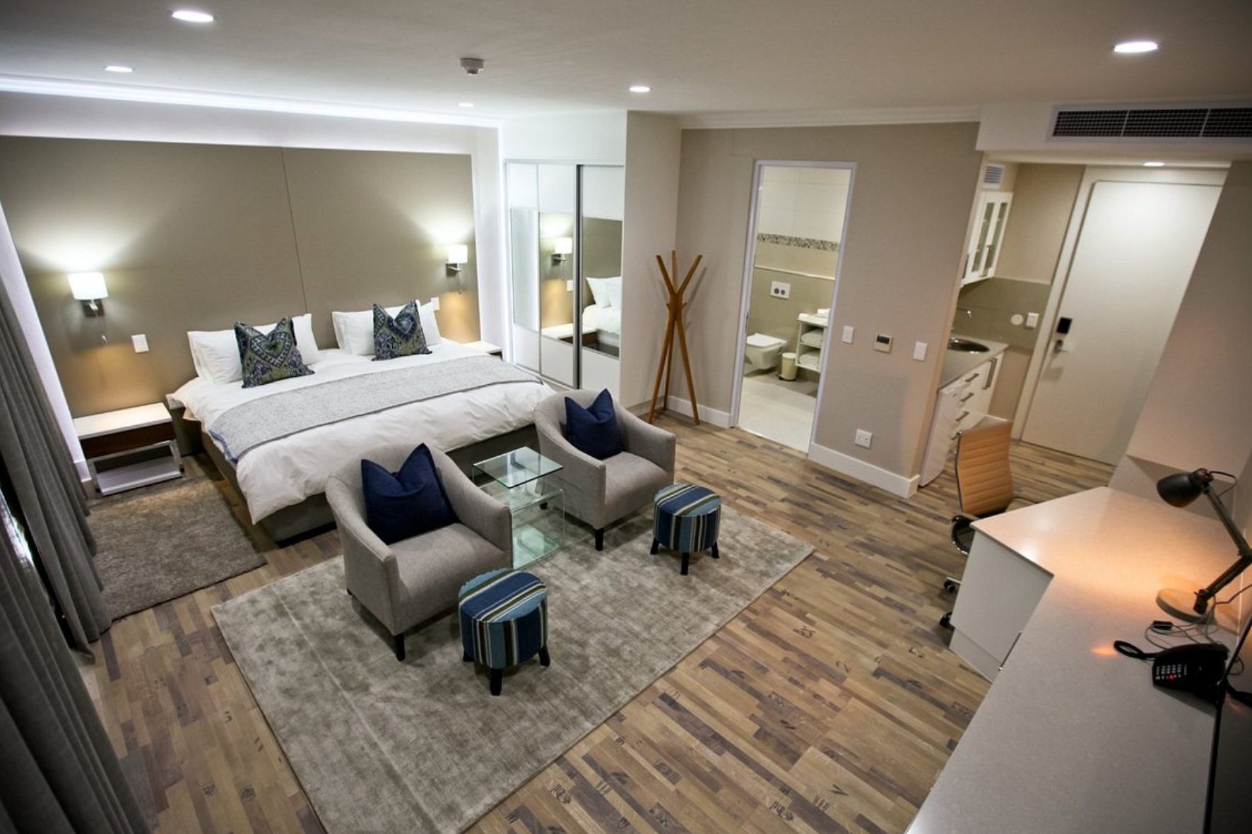 Tenbergen Pension Hotel - Windhoek - Namibia - Namibia Nomads